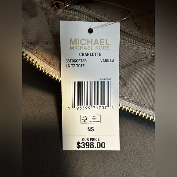 Michael Kors Charolette Top Zip Tote in Signature logo. - Picture 9 of 9